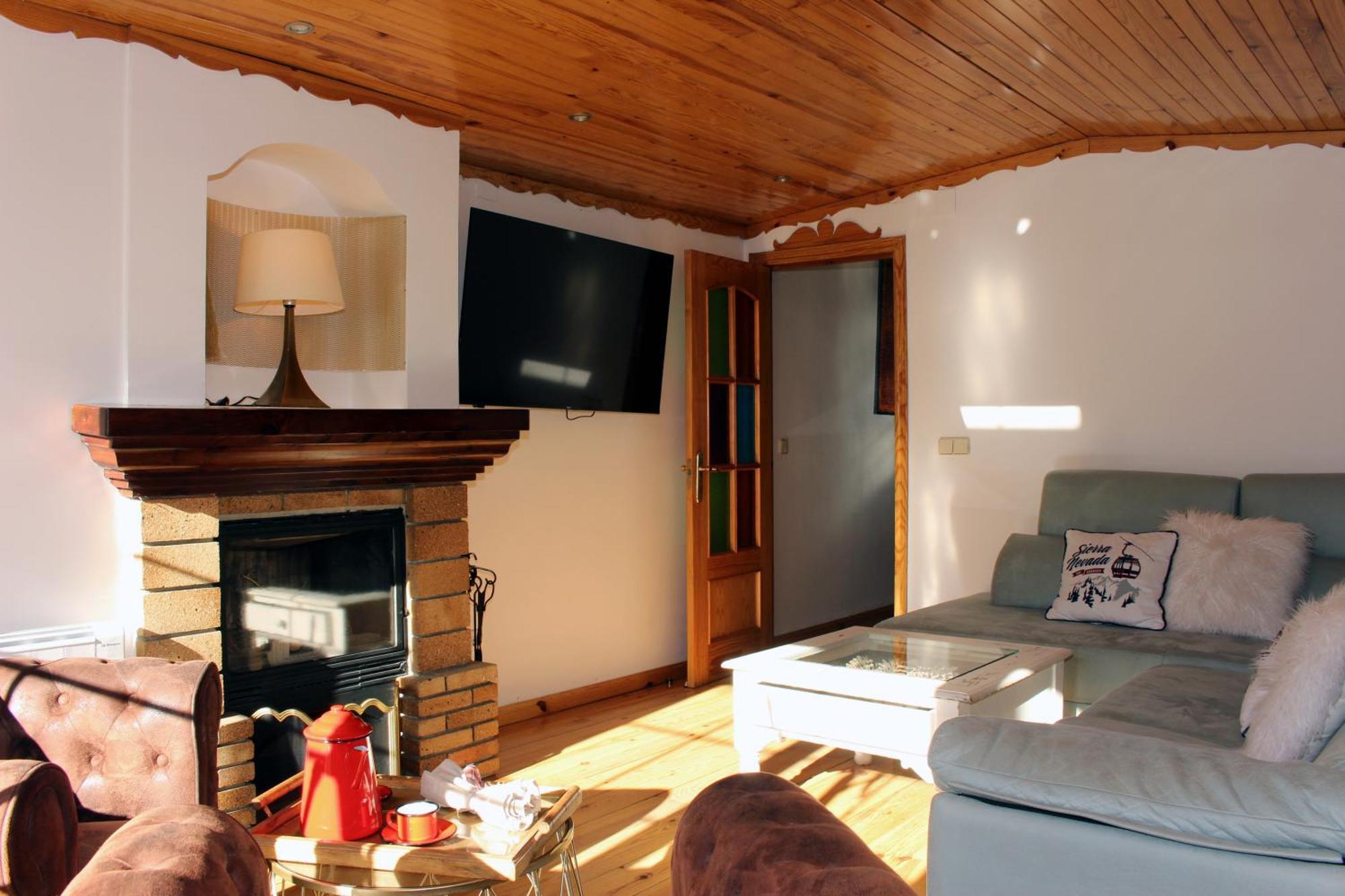 Apartment Inside Plaza *